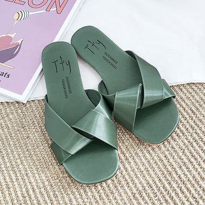 Crossover slippers flat-bottomed flip-flops