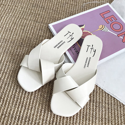 Flat-bottomed slippers wholesale