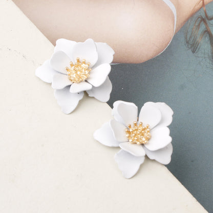 Frosted lacquer flower earrings