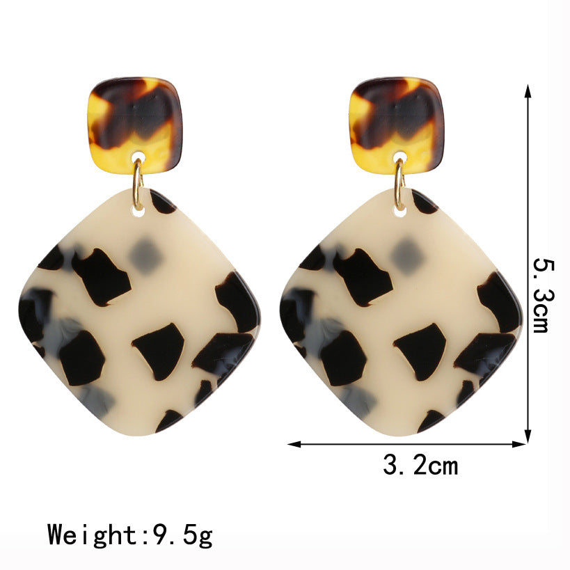 Acrylic retro acetic acid plate stud earrings