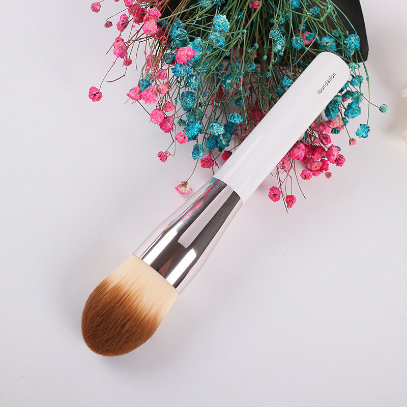 Moyu Rocket-Shaped Foundation Brush