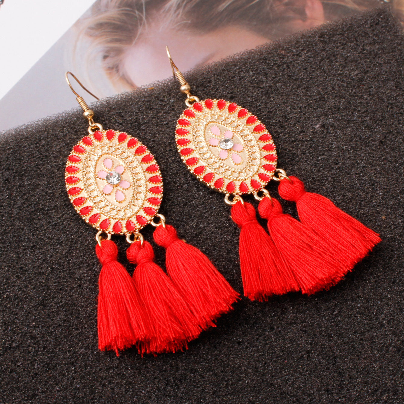 European and American earrings, fringed earrings.