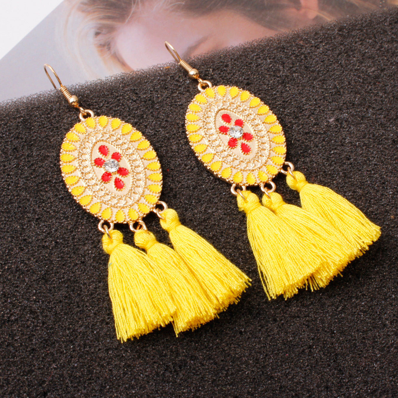 European and American earrings, fringed earrings.