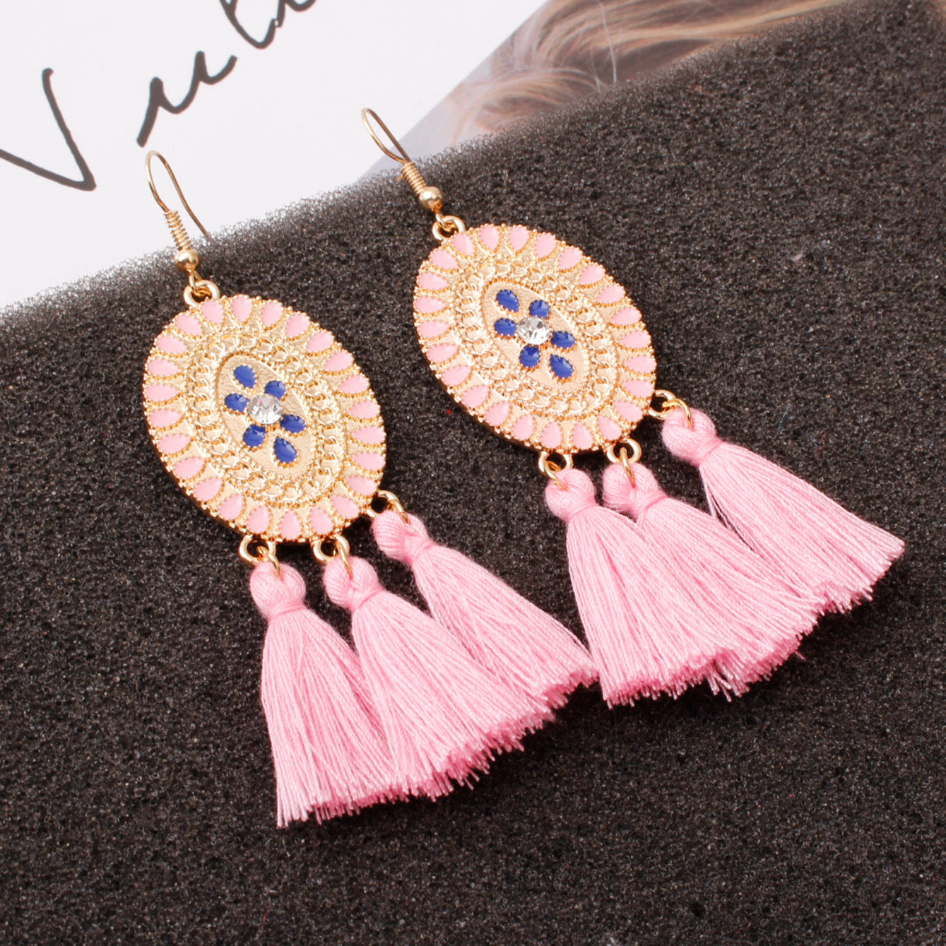 European and American earrings, fringed earrings.