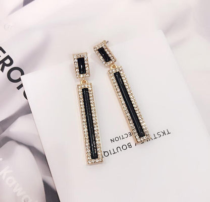 Long flash diamond earrings