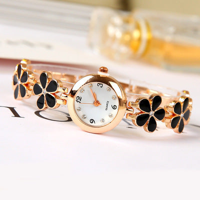 Four-leaf clover flower bracelet watch