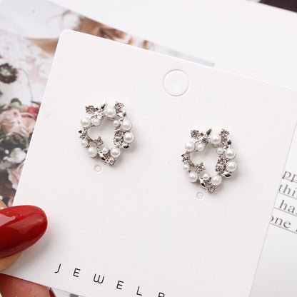 Imitation pearl garland rhinestone earrings