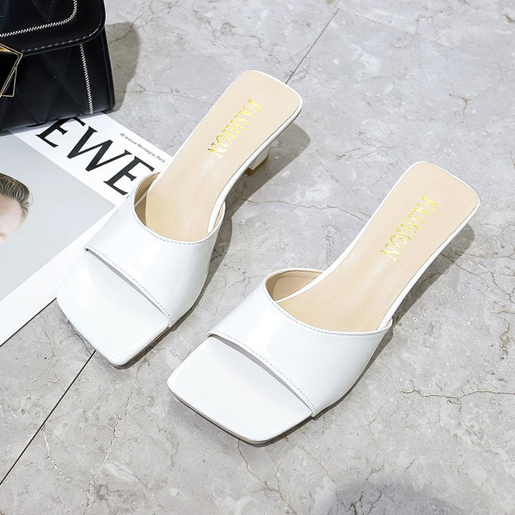 One-straight mid-heel sandals