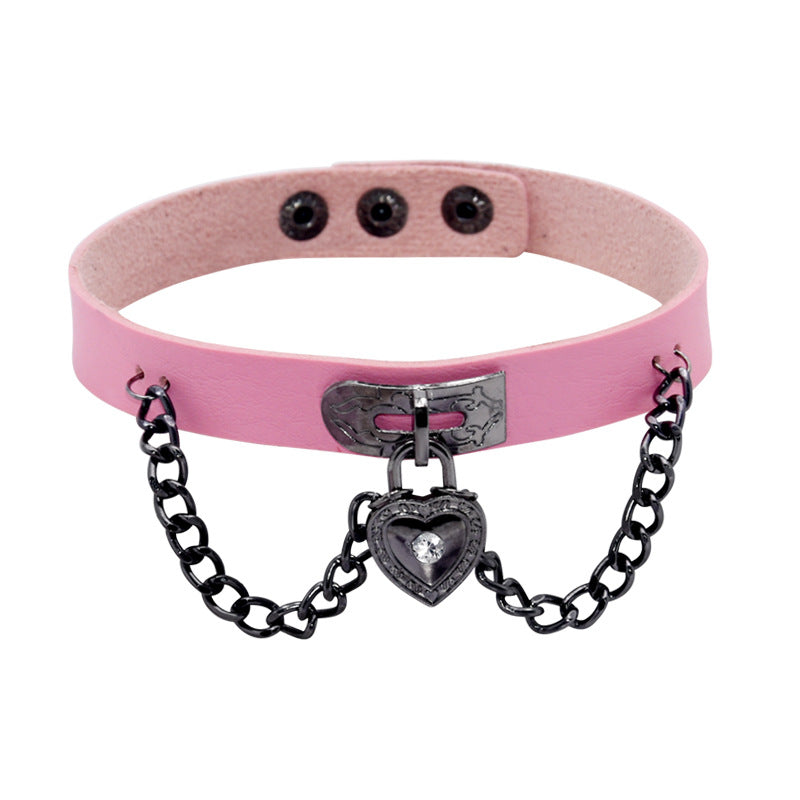 Heart lock leather collar