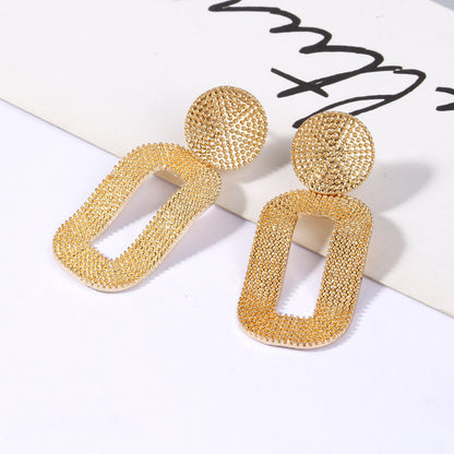 Geometric stud earrings with oval texture