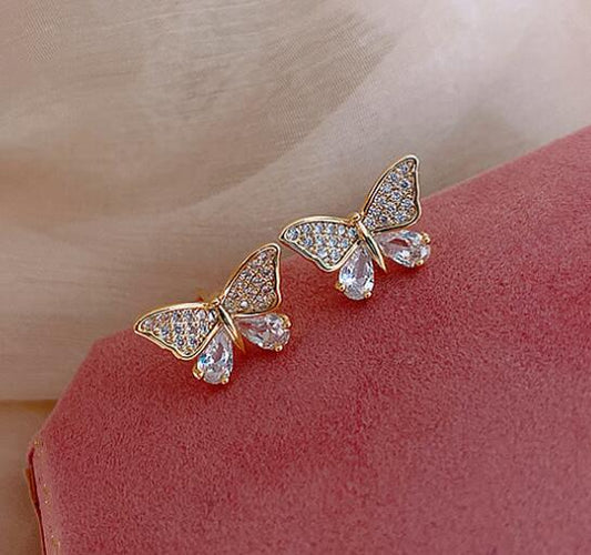 Pendientes pequeños con forma de mariposa y aguja de plata 925 