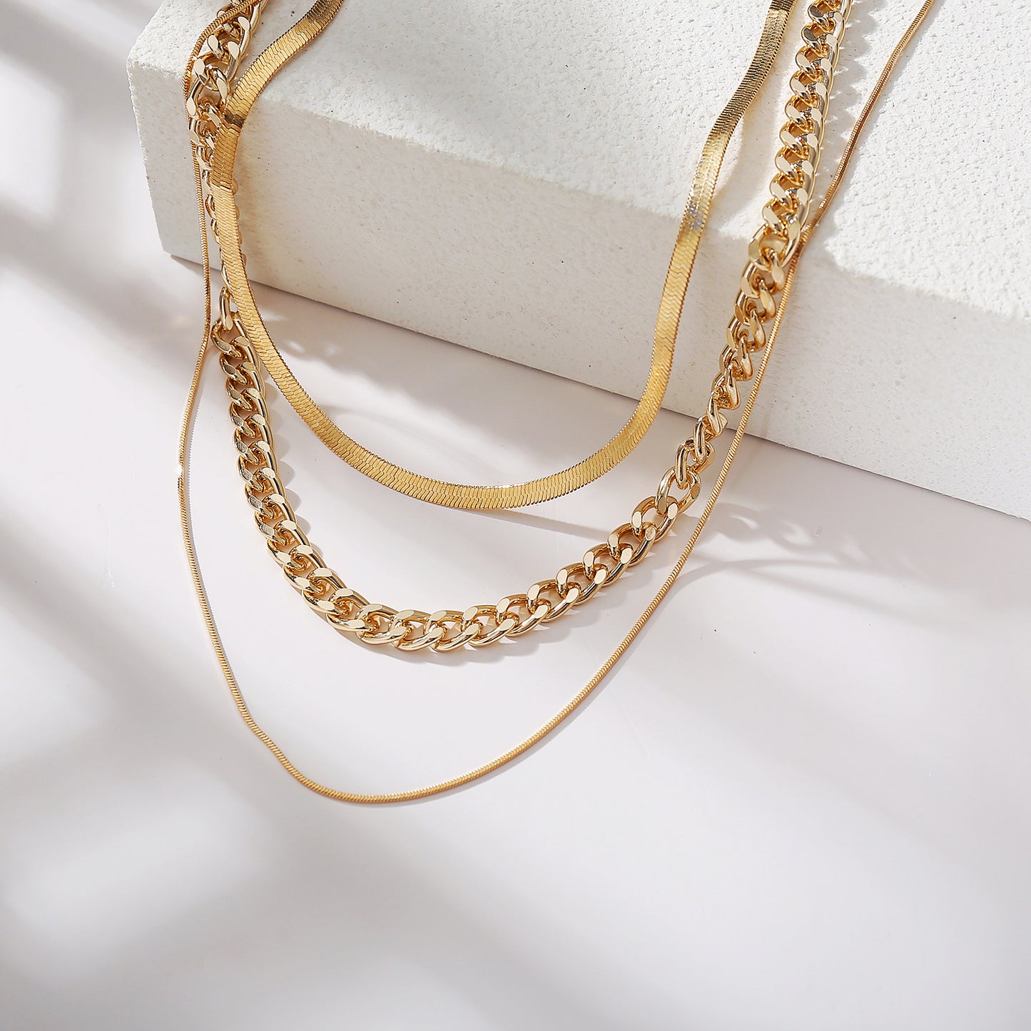 Layered thick chain triple lock necklace