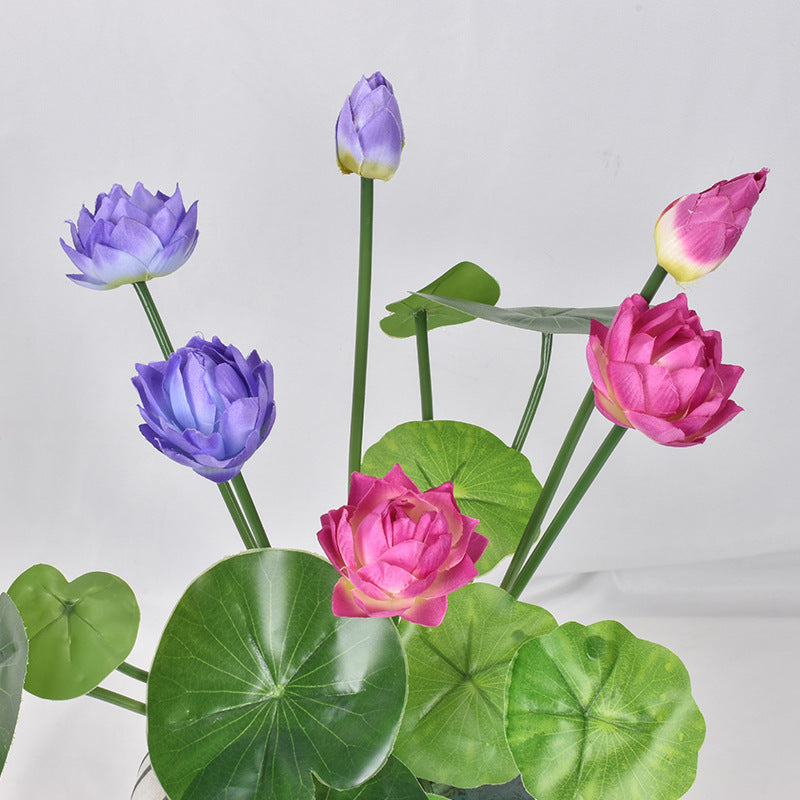 Simulation of small lotus, lotus leaf bouquet, small potted plant