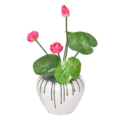 Simulation of small lotus, lotus leaf bouquet, small potted plant