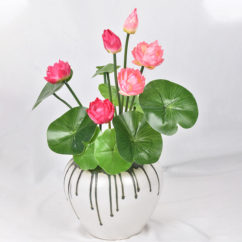 Simulation of small lotus, lotus leaf bouquet, small potted plant