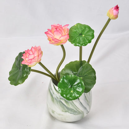 Simulation of small lotus, lotus leaf bouquet, small potted plant