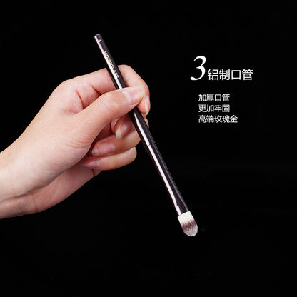 HG No. 5 Large Concealer Fiber Aluminum Tube Brush