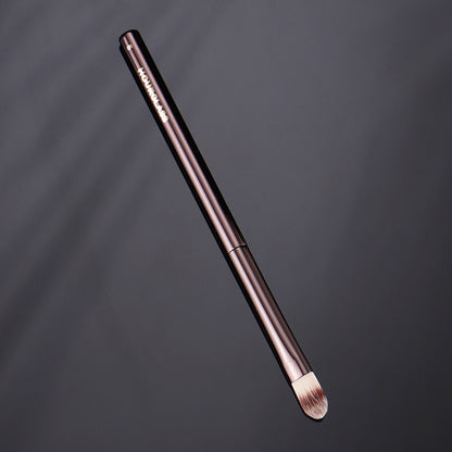 HG No. 5 Large Concealer Fiber Aluminum Tube Brush