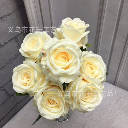 Small 7-head diamond rose