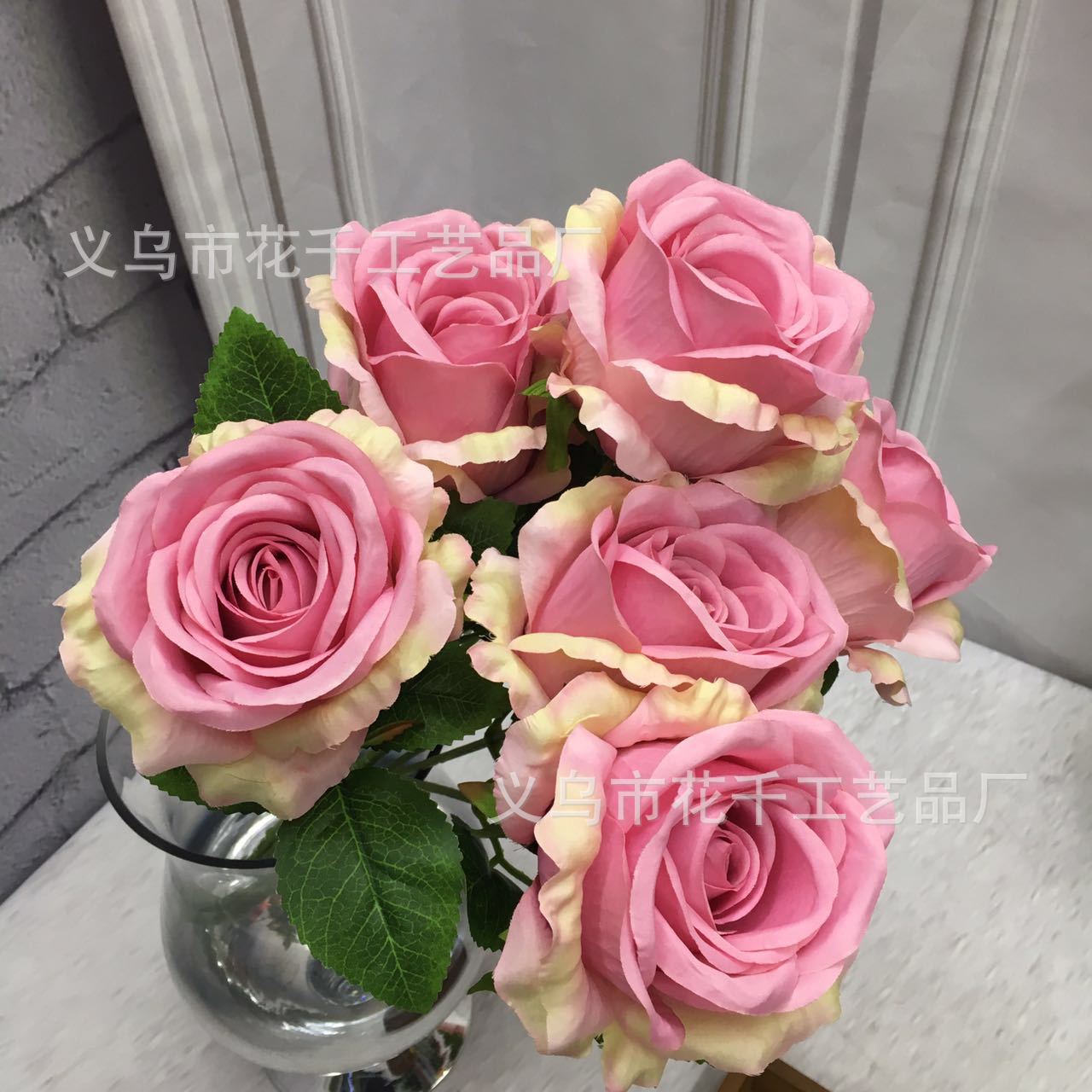 Small 7-head diamond rose