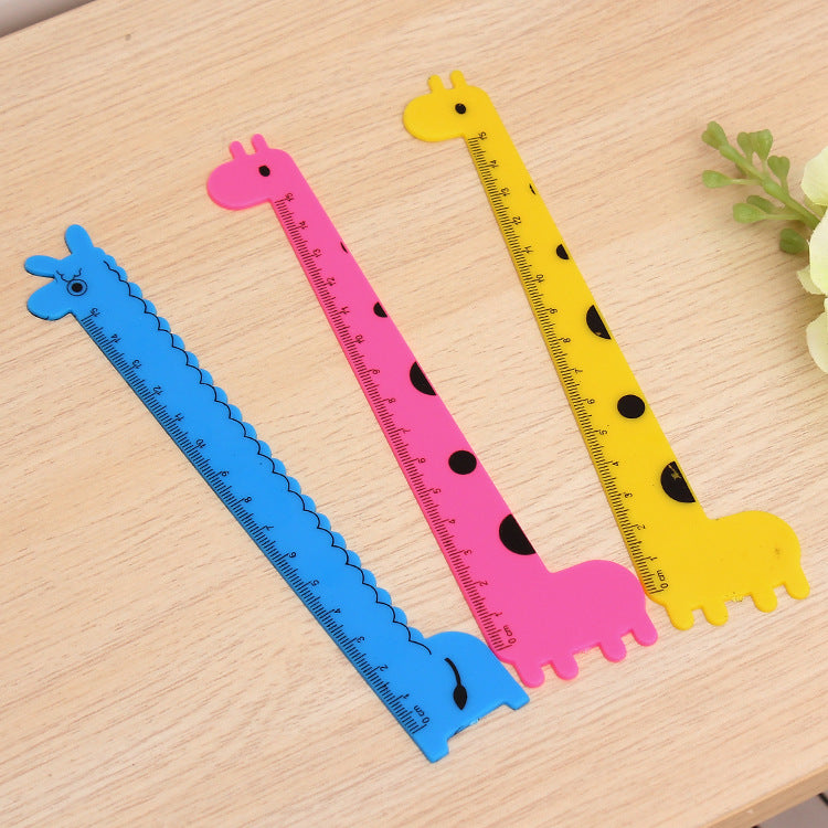 Creative Giraffe Ruler