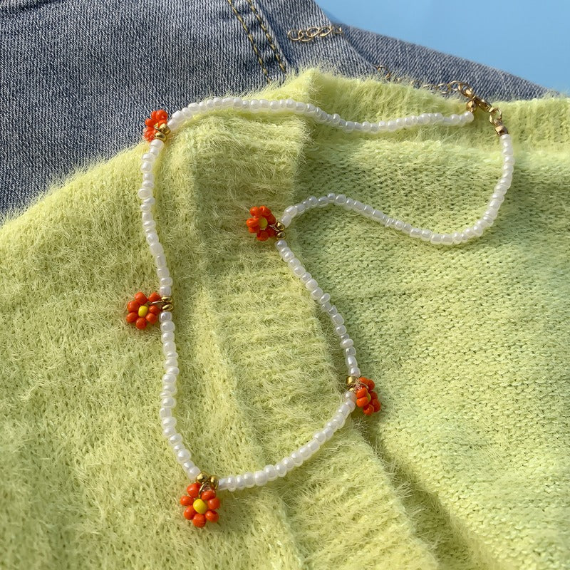 Little daisy flower letter necklace