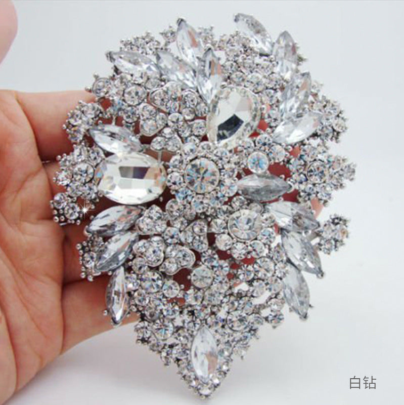 Colored Diamond Flower Alloy Brooch