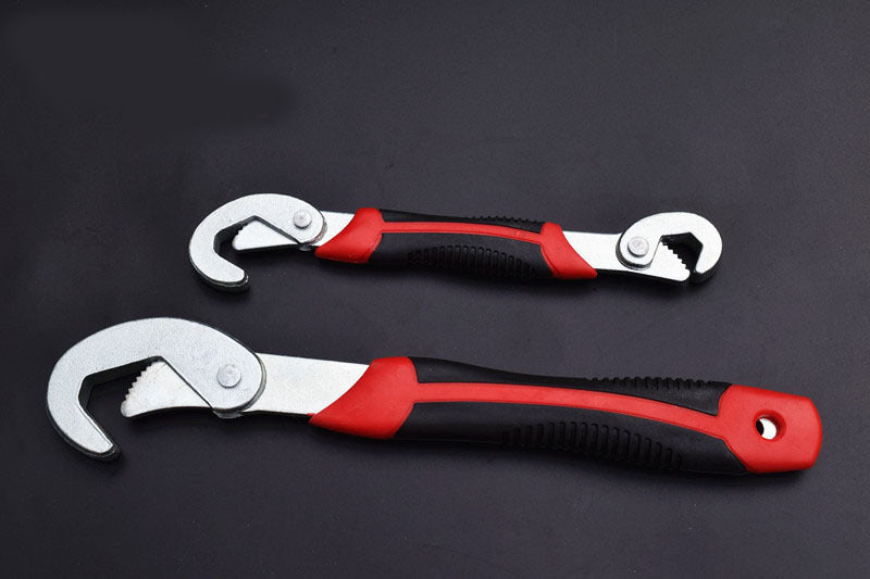 Multifunctional wrench two-piece set