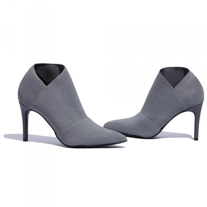 Women's shoes with pointed-toe boots