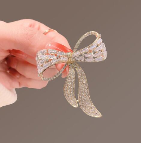 Flash drill full diamond brooch