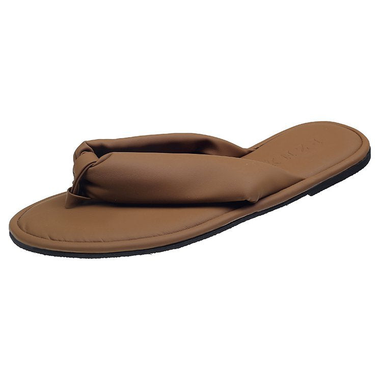 Flat bottom versatile comfortable sandals