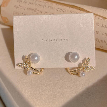 Temperament butterfly pearl stud earrings