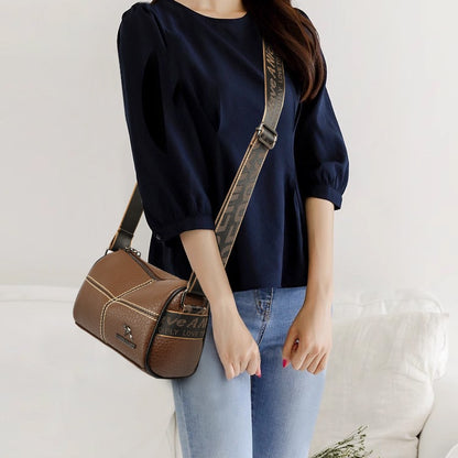 Wide shoulder strap square bag