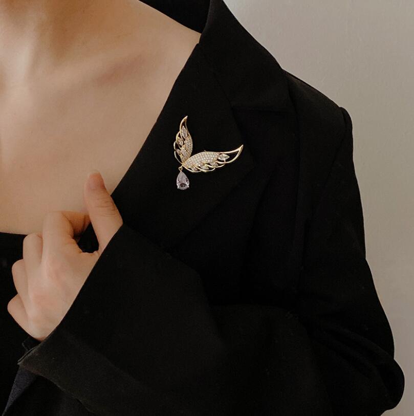 Wings Water Drop Flash Diamond Brooch