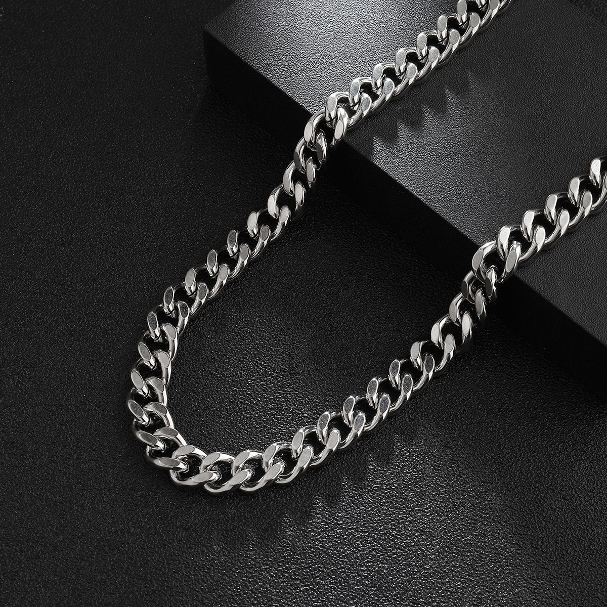 9Mm titanium steel four-sided grinding necklace Cuban chain