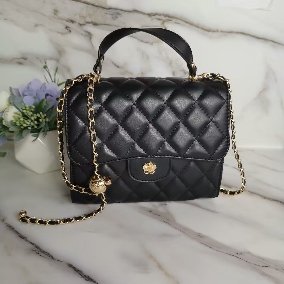 Small Chanel style chain bag