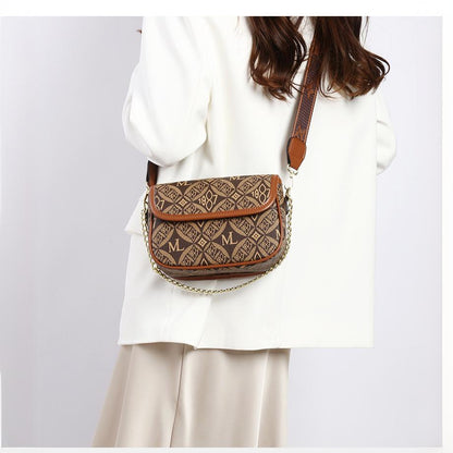 Hand Carry Crossbody Saddle Chain Women's Bag