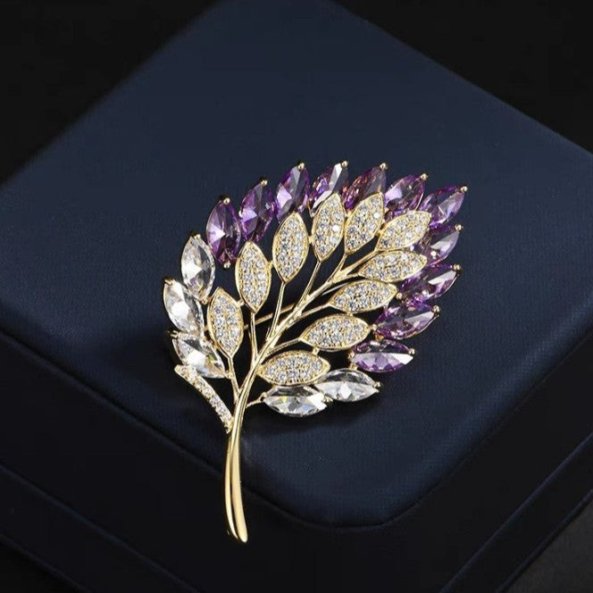 Flash diamond hollow leaf brooch