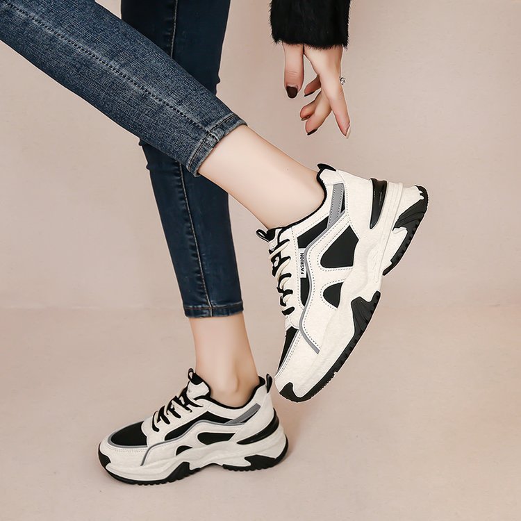 Thick-soled heightening sneakers