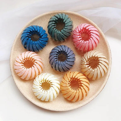 Colorful nest hair clip