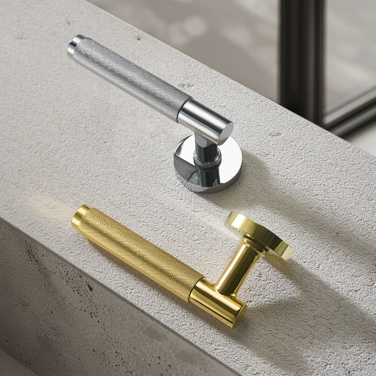 Magnetic silent door handle lock