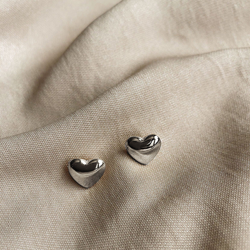 Golden love stud earrings