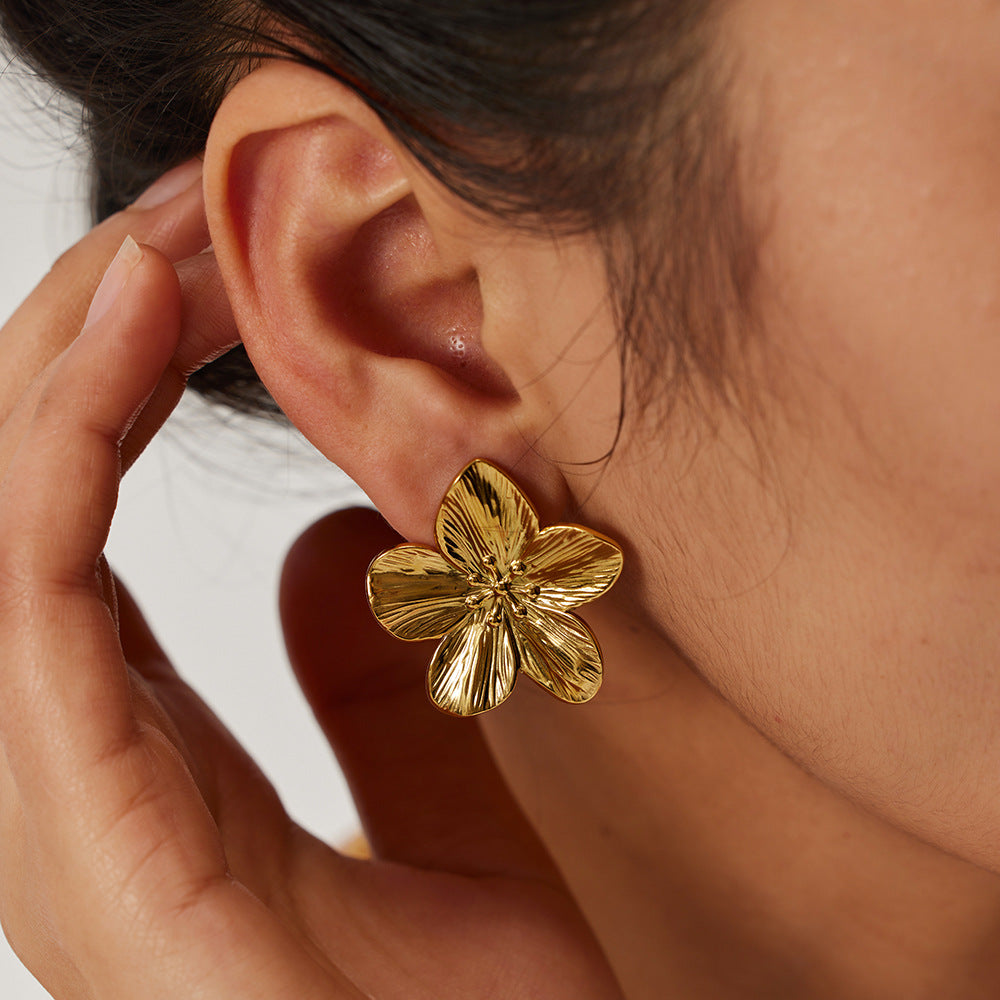 Floral Collection Daisy Flower Earrings