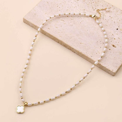 Natural freshwater pearl pendant necklace