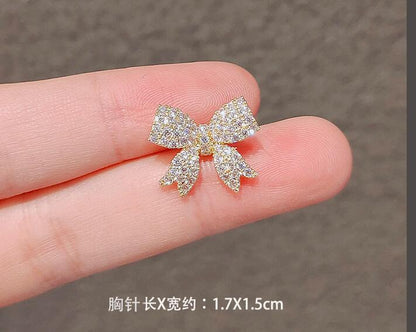 Bow Diamond Brooch