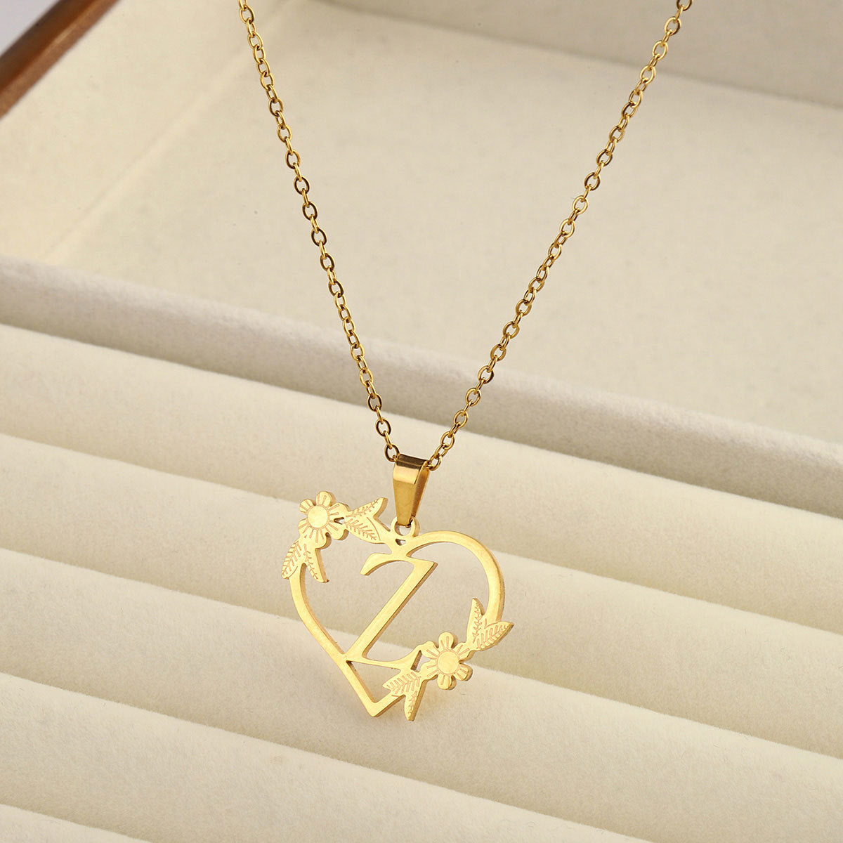 Titanium steel A-Z heart shaped English letter necklace