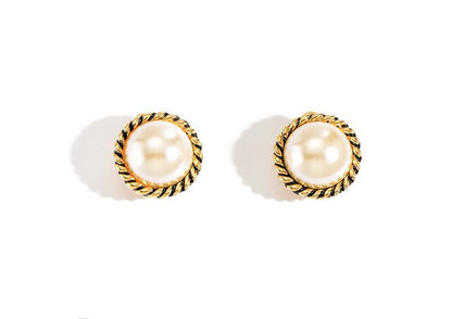 New imitation pearl stud earrings