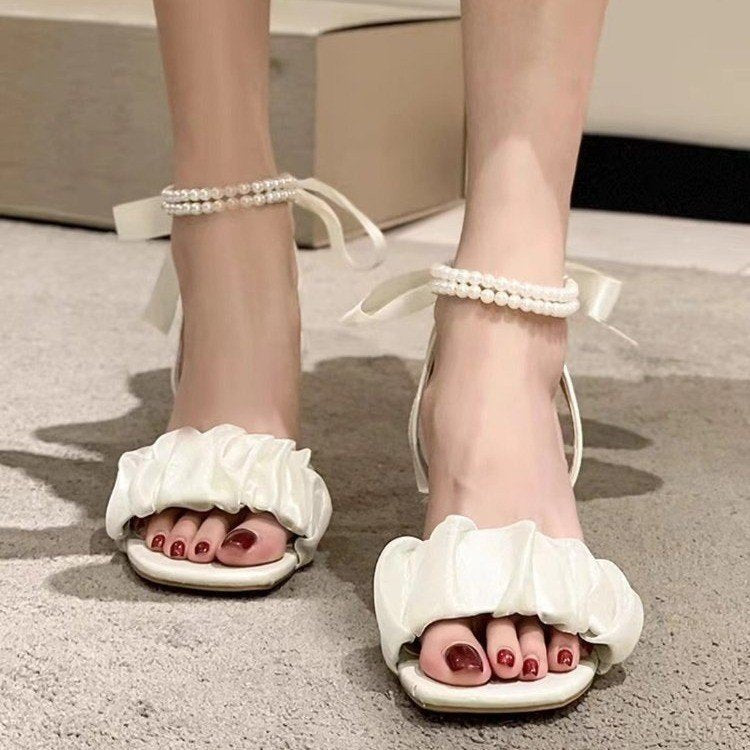 Crystal and Internet celebrity sandals