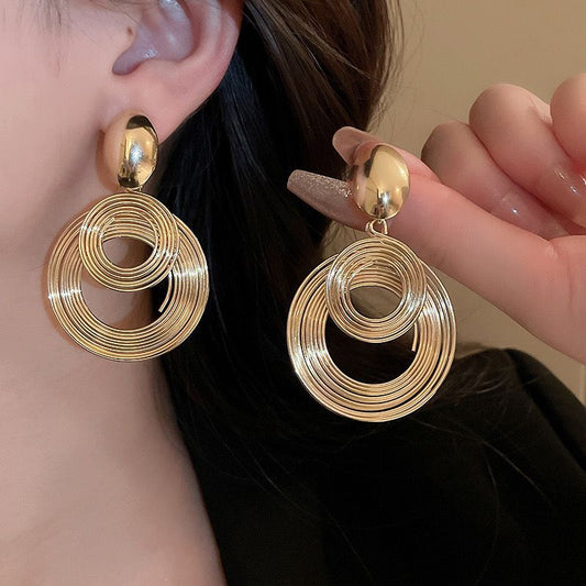 Metal circle earrings exaggerated wind