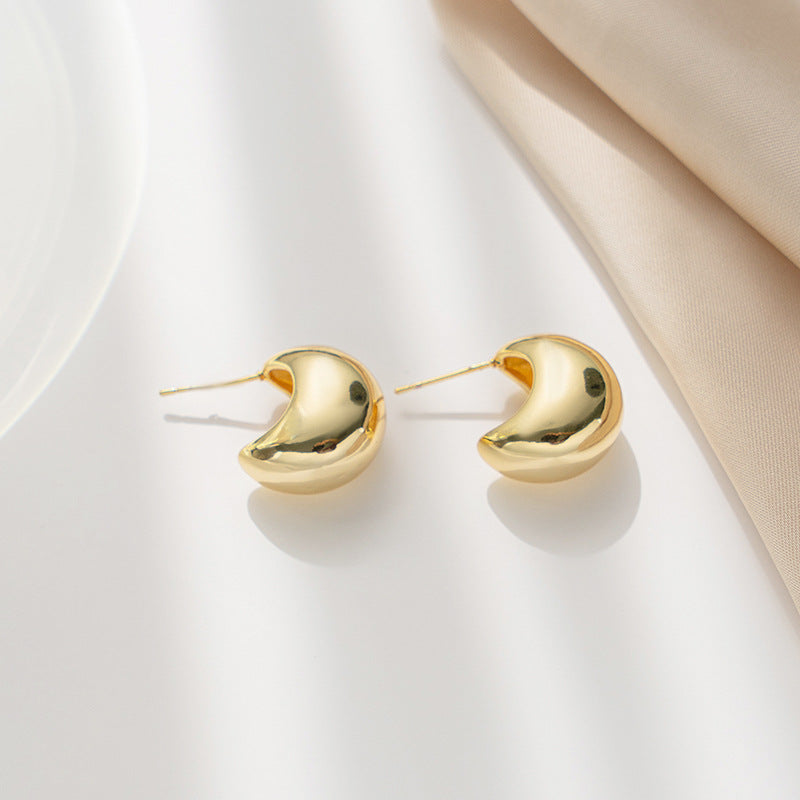 Minimalist 18K Gold Titanium Pea Earrings